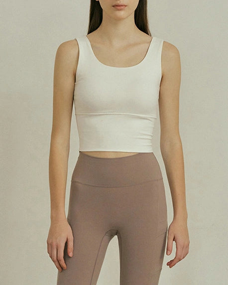 エッセンシャルヨガタンク3050