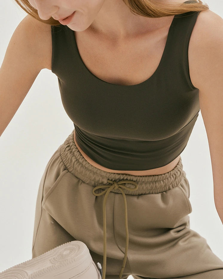 エッセンシャルヨガタンク3050