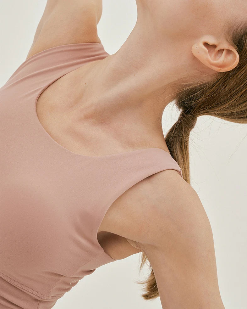 エッセンシャルヨガタンク3050