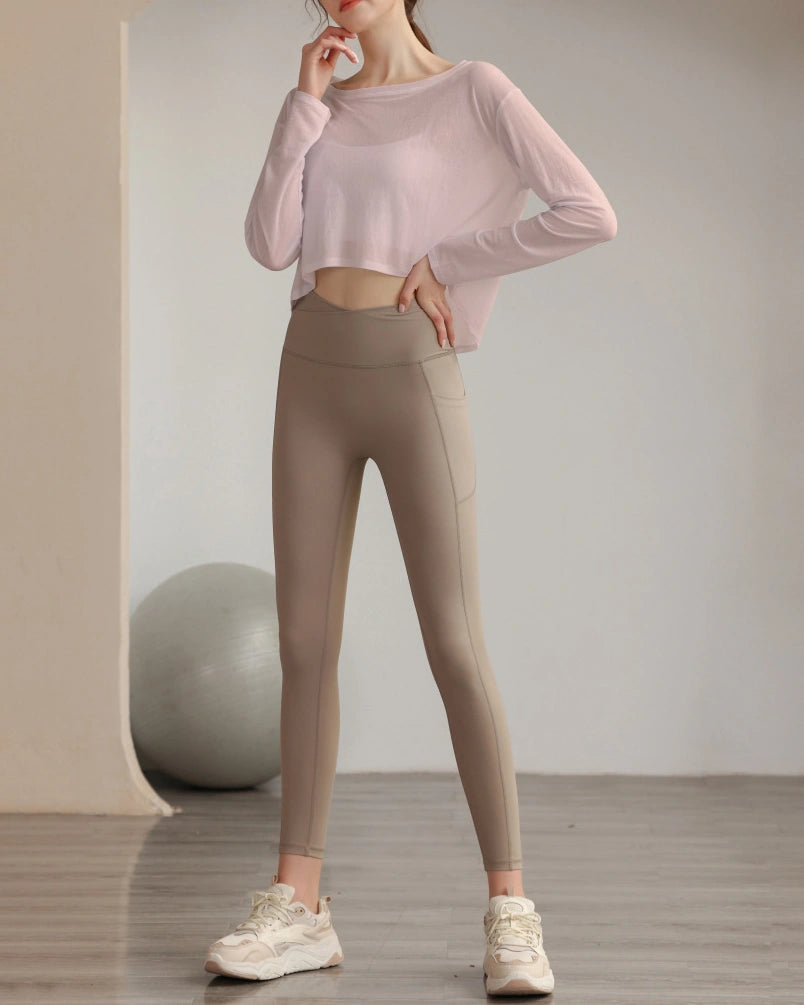 ボートネックシアーロングスリーブヘムトップス 3062