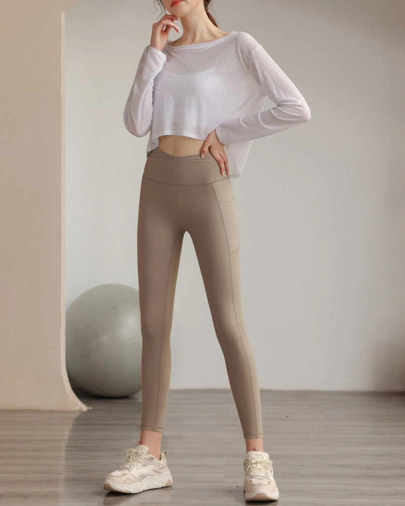 ボートネックシアーロングスリーブヘムトップス 3062