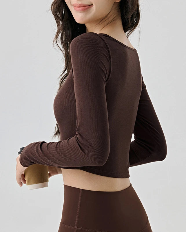 フォレヘンリーネッククロップドヨガトップ 3066