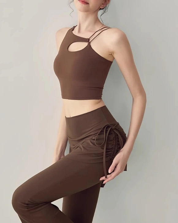 ラインデザインのヨガタンクトップ 3102