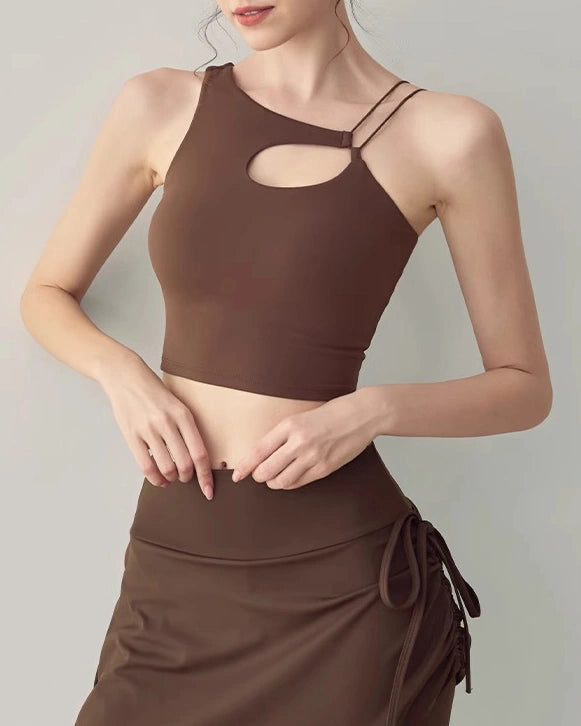 ラインデザインのヨガタンクトップ 3102