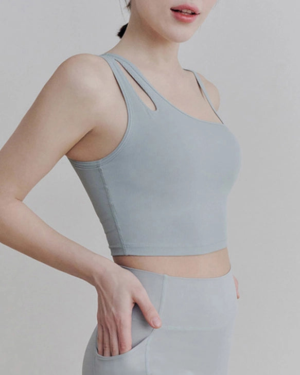 アヌエヌエブラトップ 3134