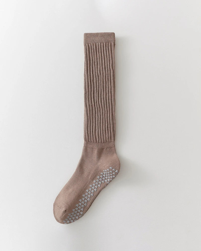 厚手で滑り止め付きの膝丈ソックス 3146