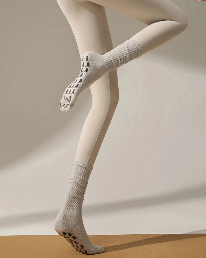 ミドル丈 5本指ヨガソックス 滑り止め付き 3147