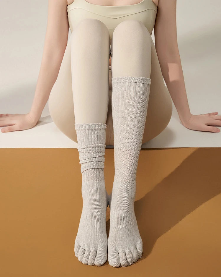 ミドル丈 5本指ヨガソックス 滑り止め付き 3147